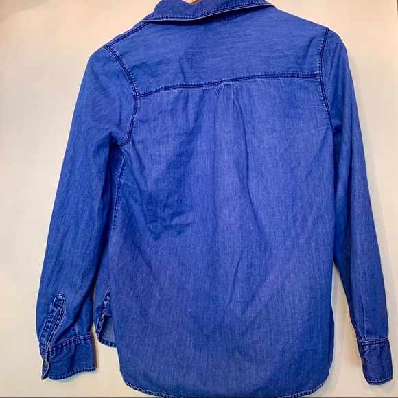 CLOSING SALE! 
Old Navy | Demin Button Up Top - Picture 3 of 4